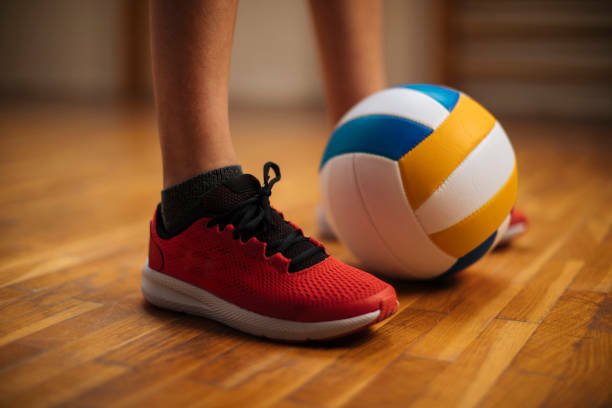 5 Best Volleyball Shoes 2022 (Tested & Ranked) Happylifeguru